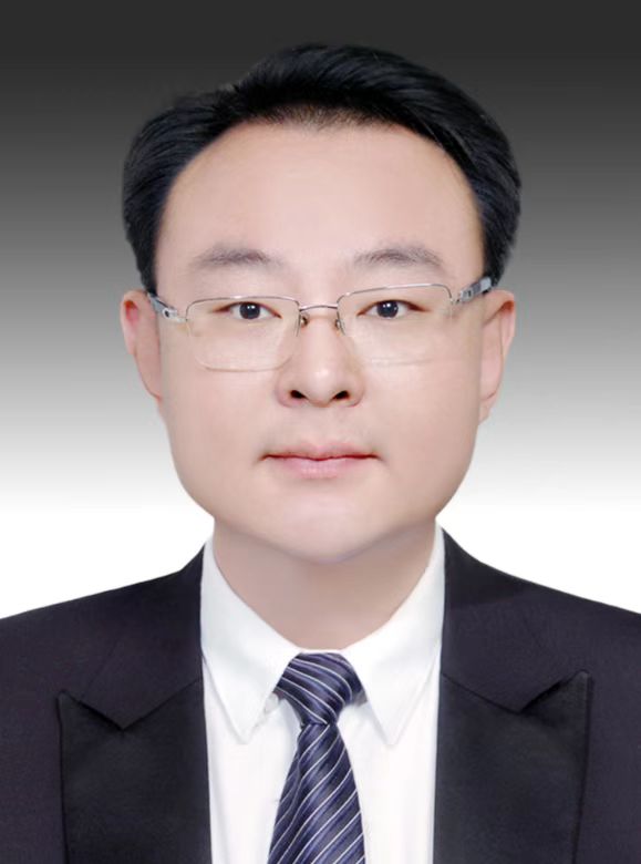 李禹霖  站前区委常委、区政府党组副书记、副区长